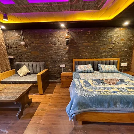 Nature Villaas Basa Homestay Pauri Exterior photo