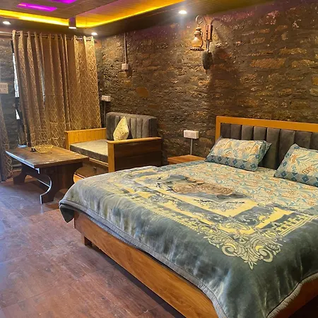 Nature Villaas Basa Homestay Pauri Exterior photo