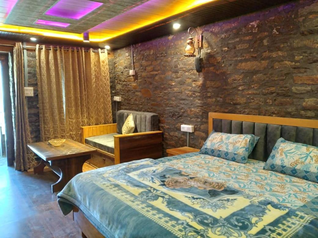Nature Villaas Basa Homestay Pauri