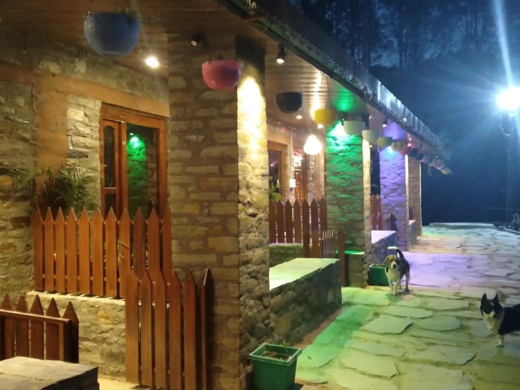 Homestay Nature Villaas Basa Pauri