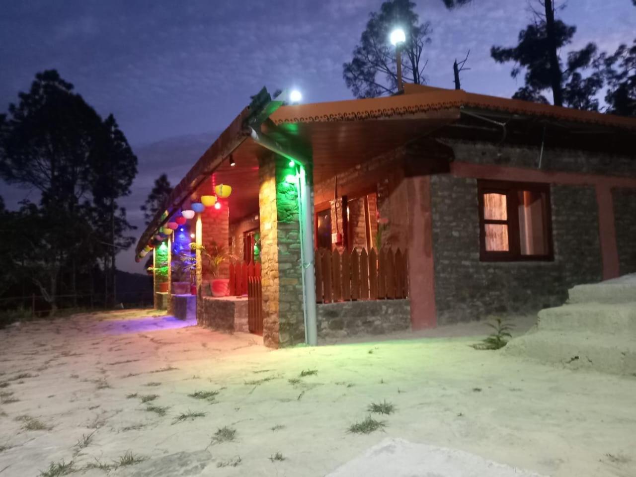 Nature Villaas Basa Homestay Pauri
