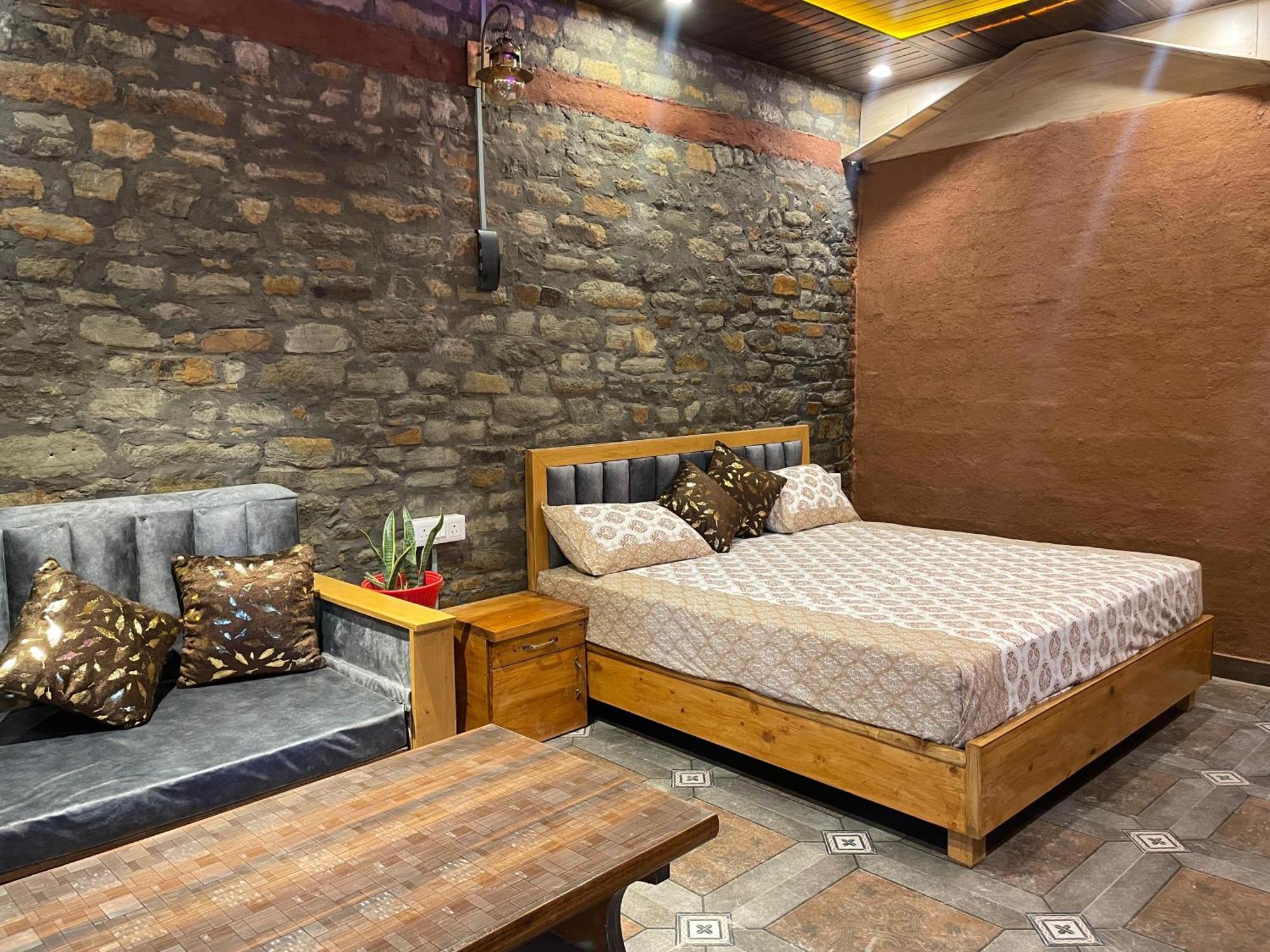 Nature Villaas Basa Homestay