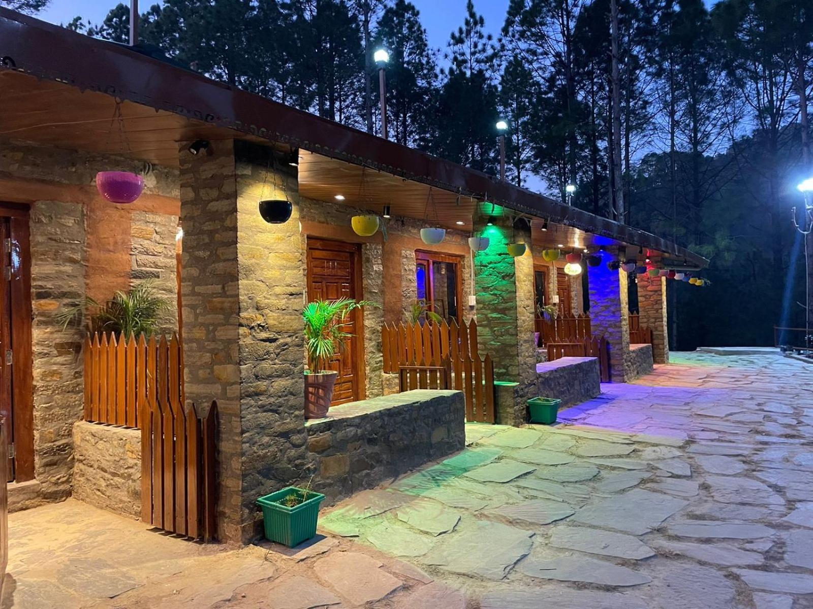 Nature Villaas Basa Homestay