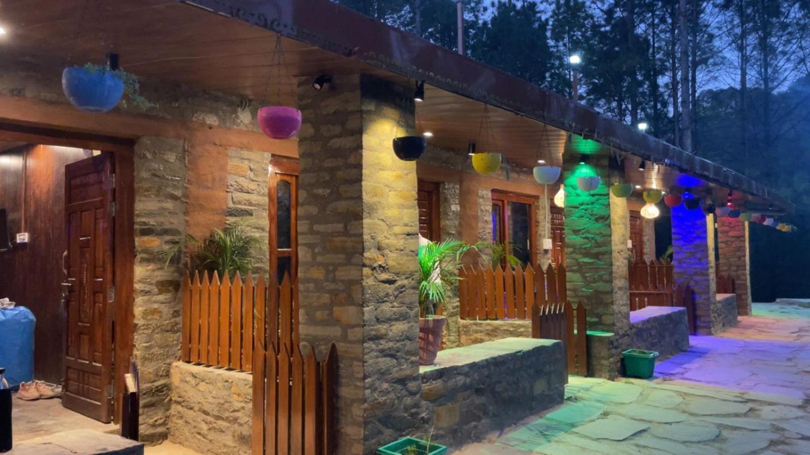 Homestay Nature Villaas Basa Pauri