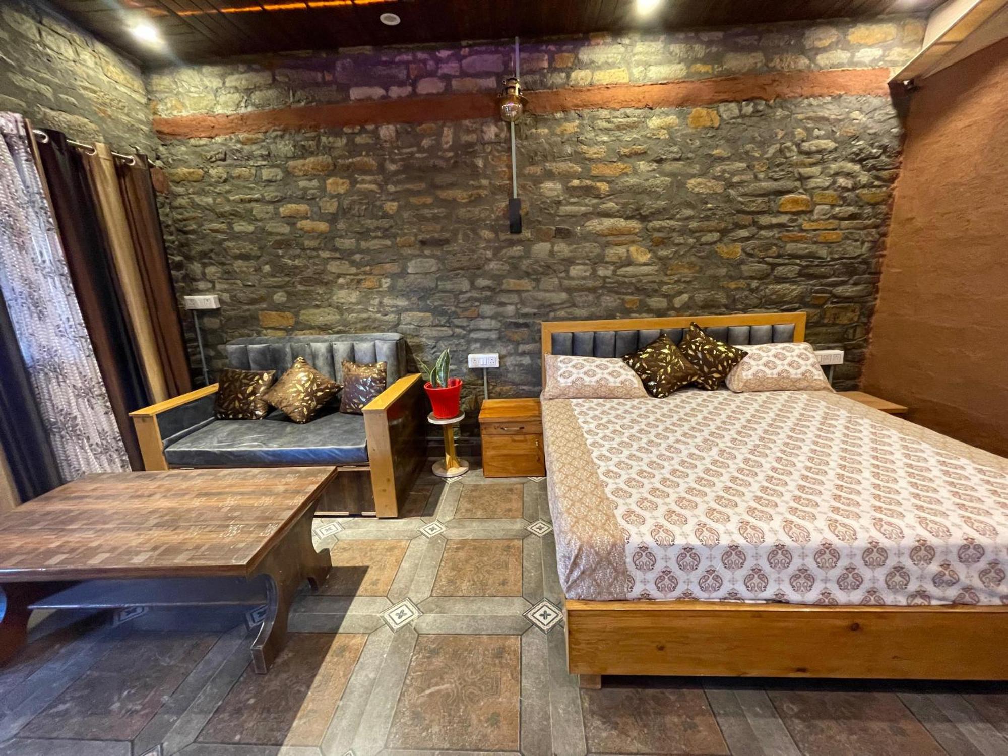 Nature Villaas Basa * Pauri